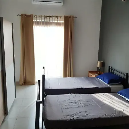 Modern 2 Bedroom Privat bolig